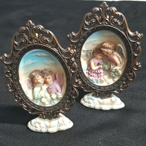 Other - Bundle of two Table Top Cherubs Angels 3D plaques